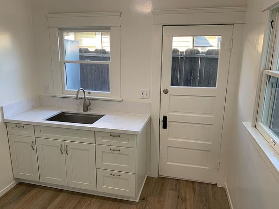 2nd image of 207 N Glassell St #7
