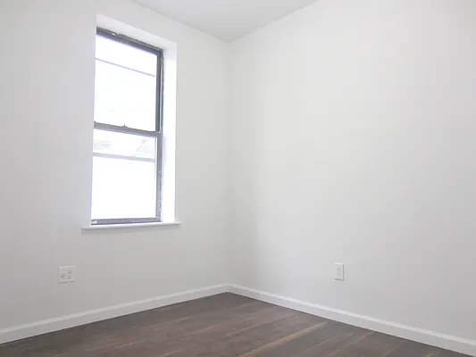 Rented by Bold New York | media 64