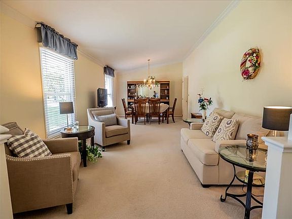 5th image of 15669 Dresden Lake Ct