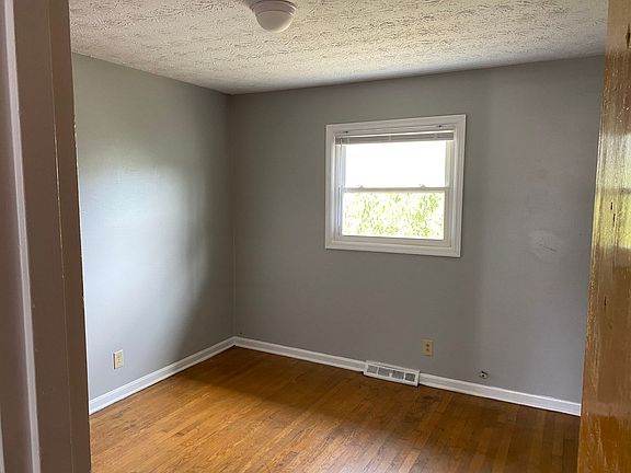 5th image of 2304 Rocky Point Ct Unit B