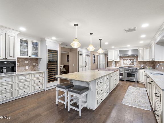 2nd image of 4945 E CHEERY LYNN Road