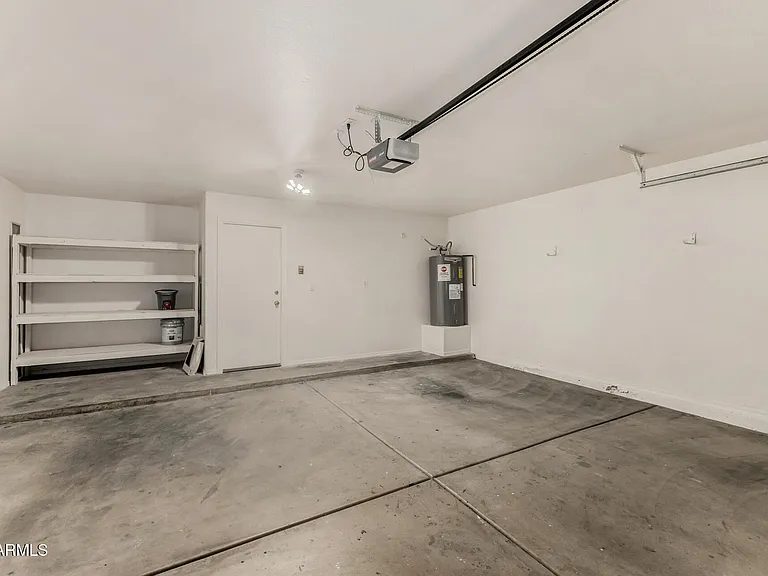 1343 E Angela Dr — Photo 34