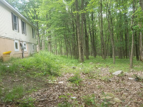 4th image of 28 Mountain Dr