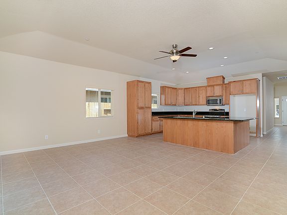 3rd image of 8279 Vida Ct
