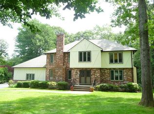 5 Chicatabut Ave, Norfolk, MA 02056