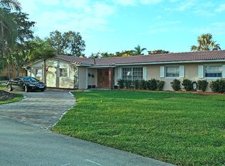 10381 SW 121st St, Miami, FL 33176