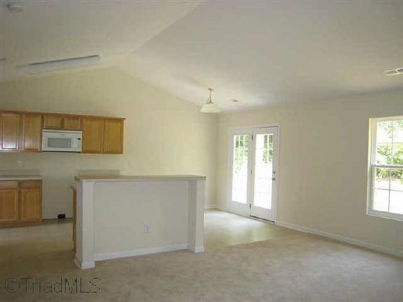 3rd image of 1506 Village Crest Dr
