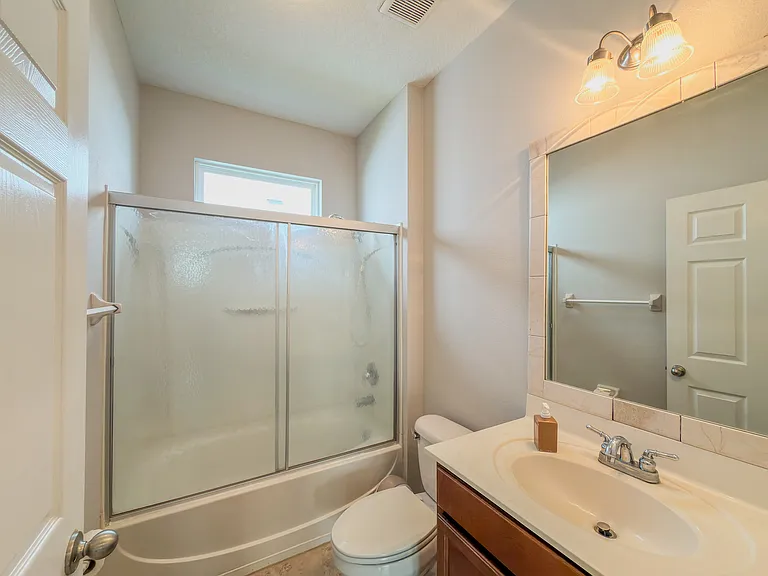 508 Howland Dr — Photo 9