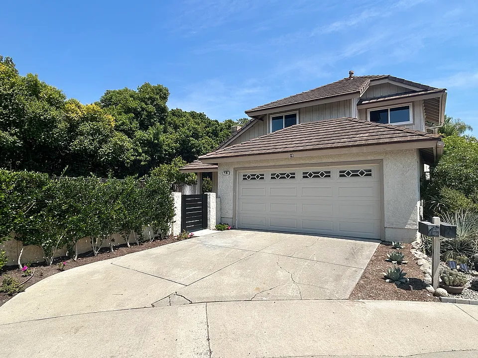 16 Woodhollow