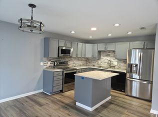 2404 Rousseau Ct, Louisville, KY 40220