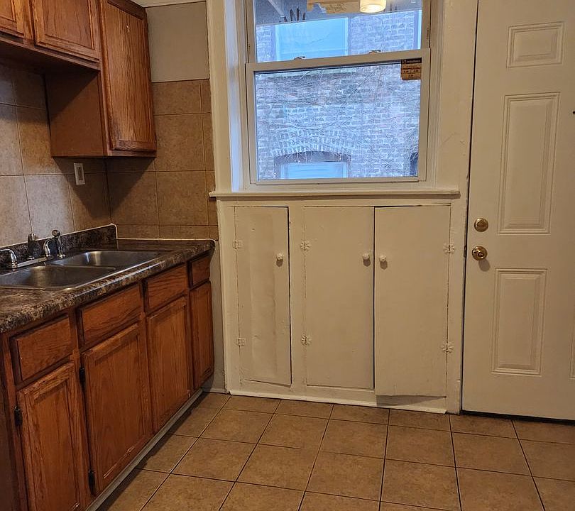 7014 7016 S Clyde Apartment Rentals Chicago, IL Zillow