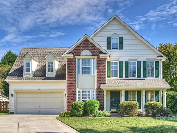 7523 Pinnacle Ct, Indian Trail, NC 28079