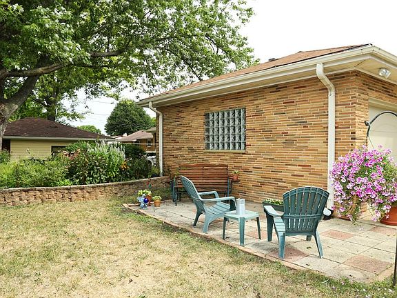 5th image of 9906 W Fiebrantz Ave