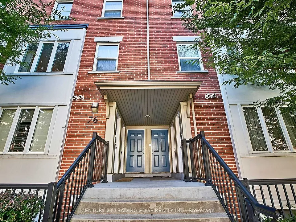 76 Munro St #5