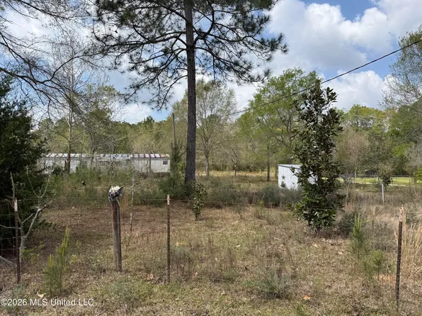 21497 Sadler Rd, Saucier, MS 39574