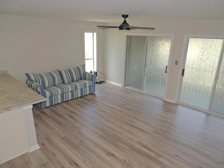 925 Fairwood Lakes Ln #25-A — Photo 8