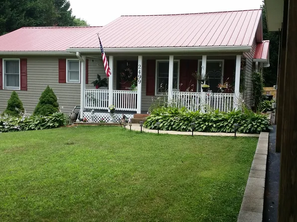2499 Leisure Ln, Young Harris, GA 30582