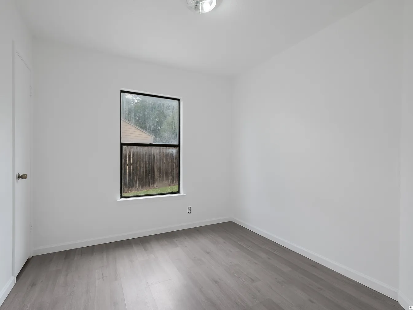 6098 Glacier Sun Dr — photo 11