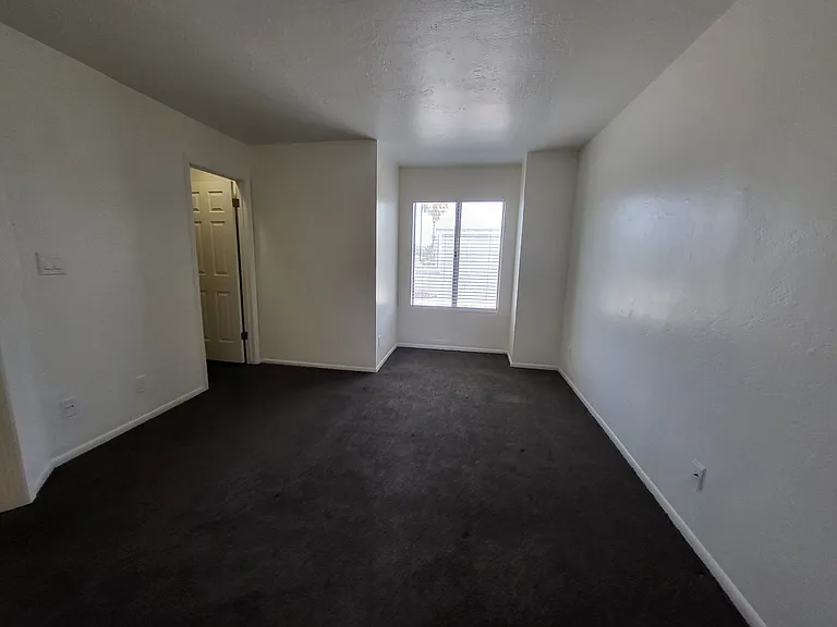 3120 E Paradise Ln #10 — Photo 8