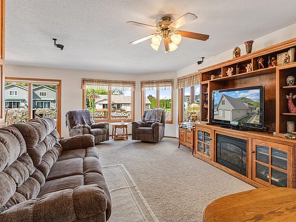 5th image of 300 S Marina Dr