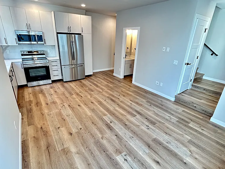 8523 Stone Ave N — Photo 34