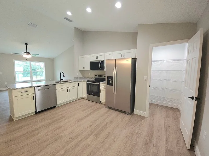 Citrus Springs — Photo 3