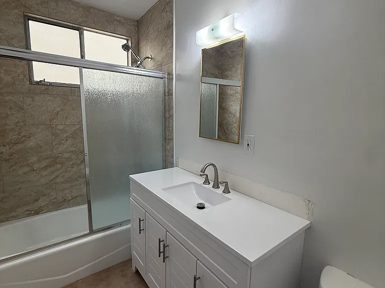 3549 S Sepulveda Blvd #1 — Photo 10