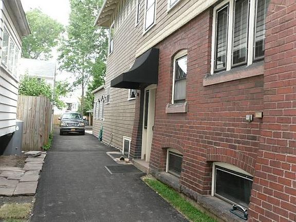 Enterance to apartment