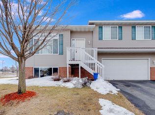 1509 Senate Ln, Northfield, MN 55057
