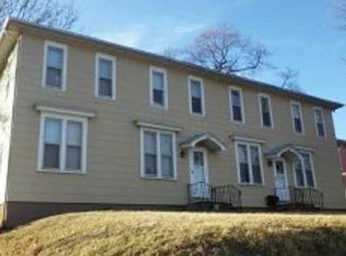 127 S Woodlawn Ave, Burlington, IA 52601