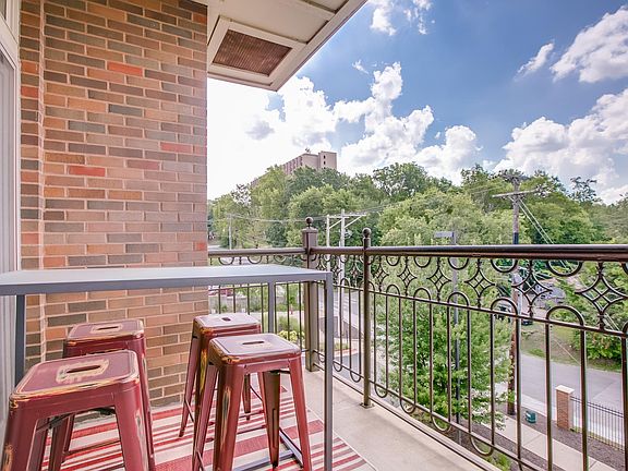 5th image of 600 W Meadow St APT 303
