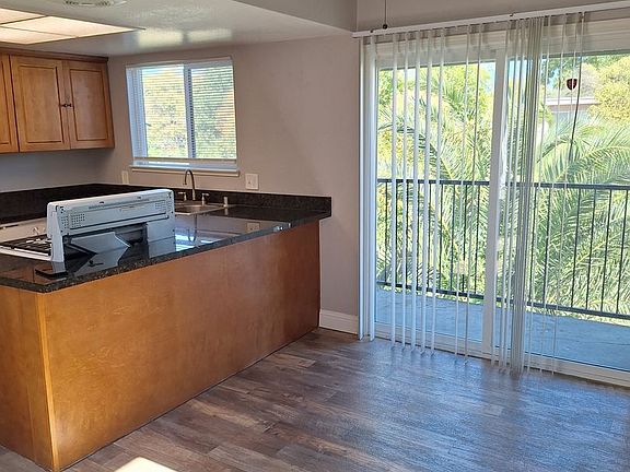 2nd image of 2352 Nova Pkwy #5