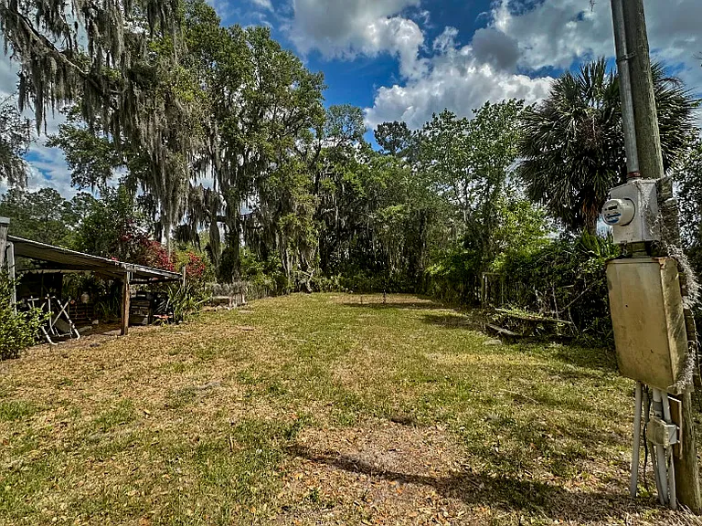 2916 SE County Road 18 — Photo 9