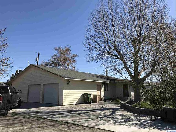 3rd image of 4206 E Corral Creek Pr NE