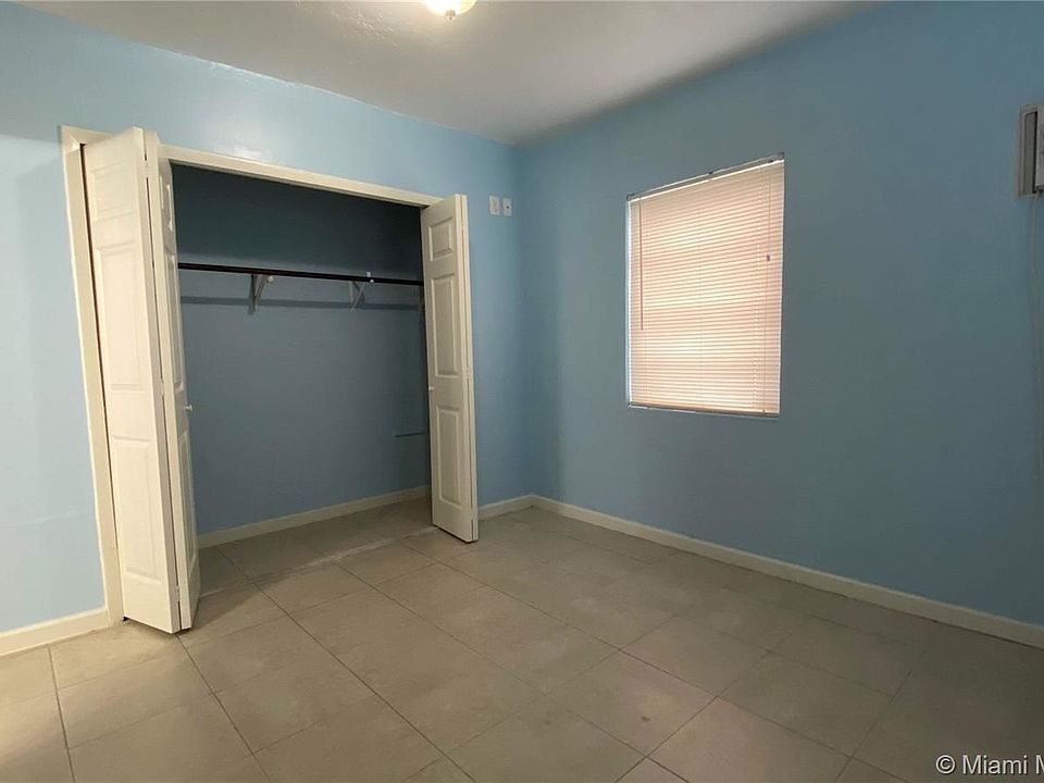 1st image of 928 SW 29th Ave #928