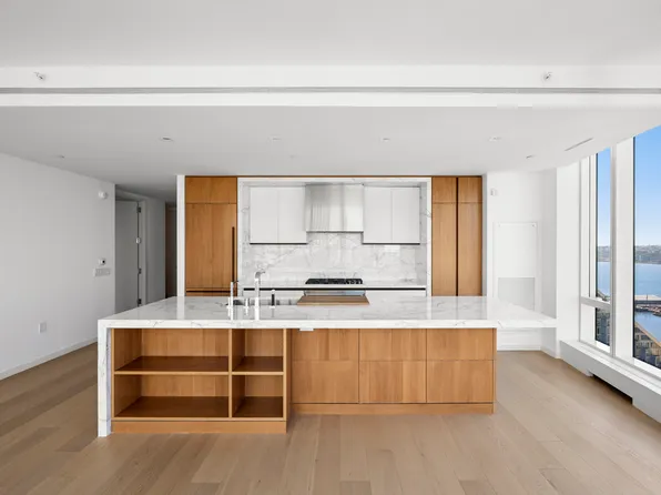 1 West End Avenue image 5 of 20