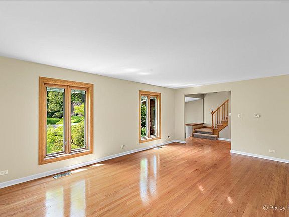 4th image of 3437 Woodland Dr