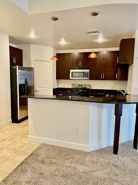 945 E Playa Del Norte Dr #4022