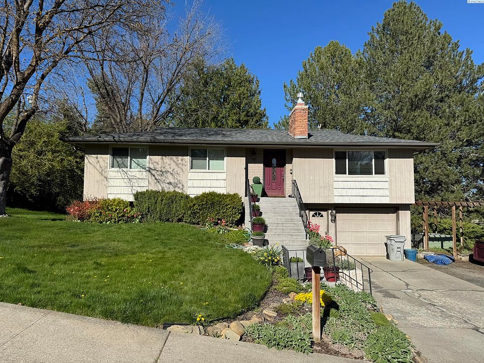 1st image of 1910 NW Turner Dr