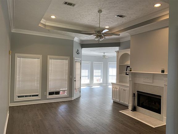 3rd image of 166 Apple Blossom Dr