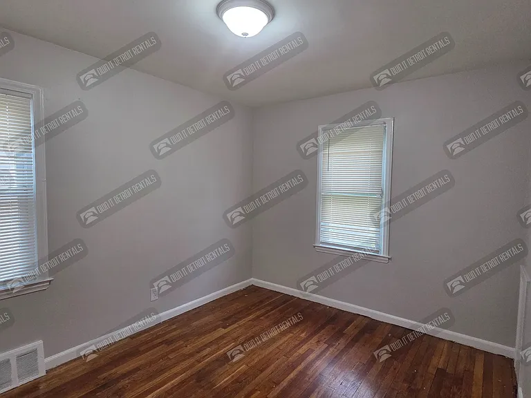 6444 Westwood St — Photo 10
