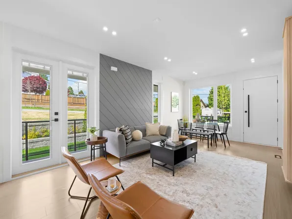 314 Nelson St #1, Coquitlam, BC V3K 4N3