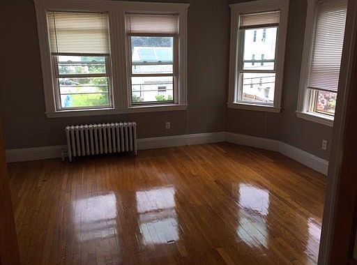 2nd image of 55 Brookley Rd APT 2R
