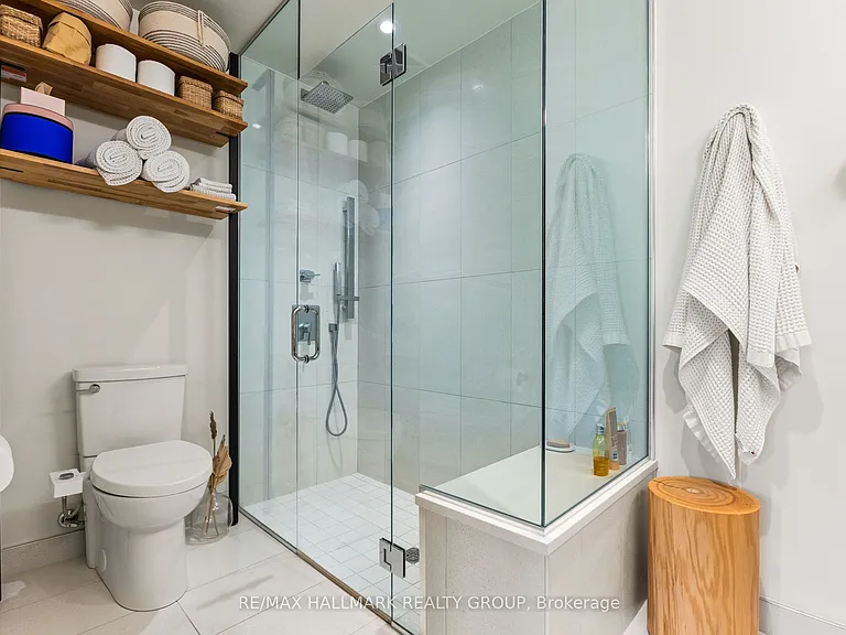 135 Barrette St #207 — Photo 27