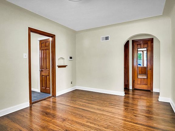 3rd image of 7075 Corbitt Ave