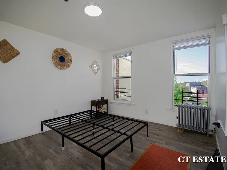 985 Herkimer St #2 — Photo 5