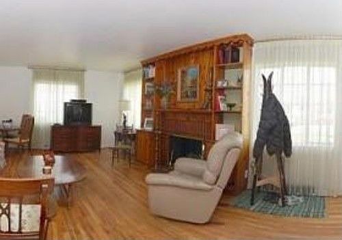 3rd image of 1876 E Kensington Ave