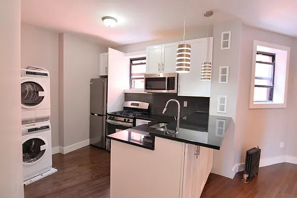 Rented by Zuz Realty | media 47