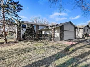 6235 Chesshire Ln N, Maple Grove, MN 55311