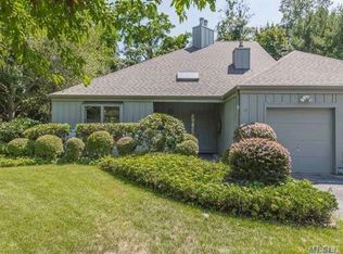 99 Sawtooth Cv, Port Jefferson, NY 11777